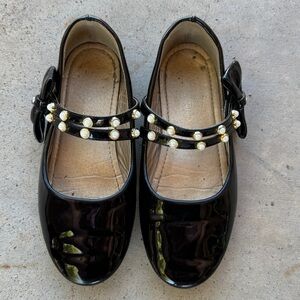 Size 2 Girls Black Patent Embellished Dress Flats
